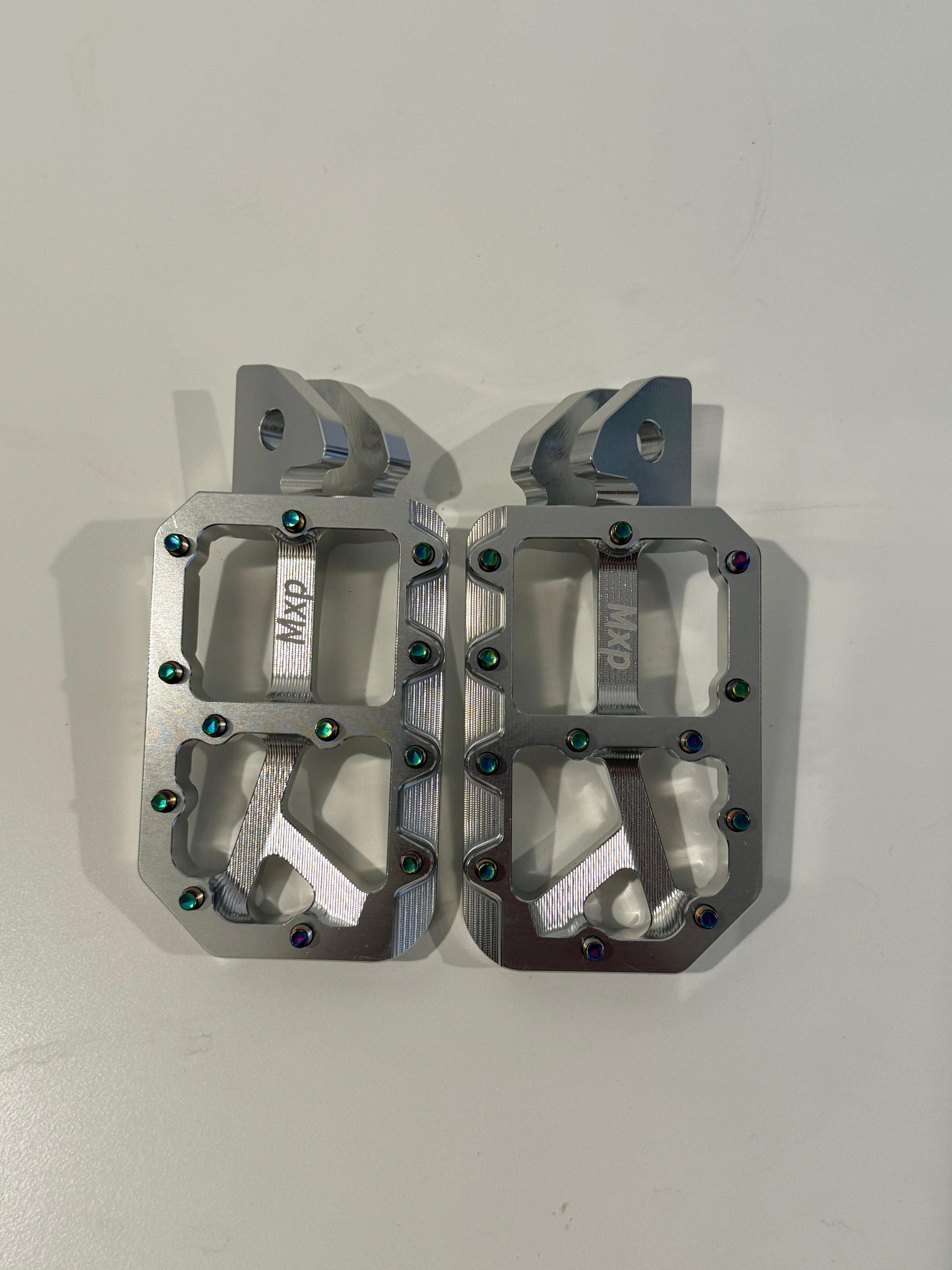 Foot Pegs - All Emoto