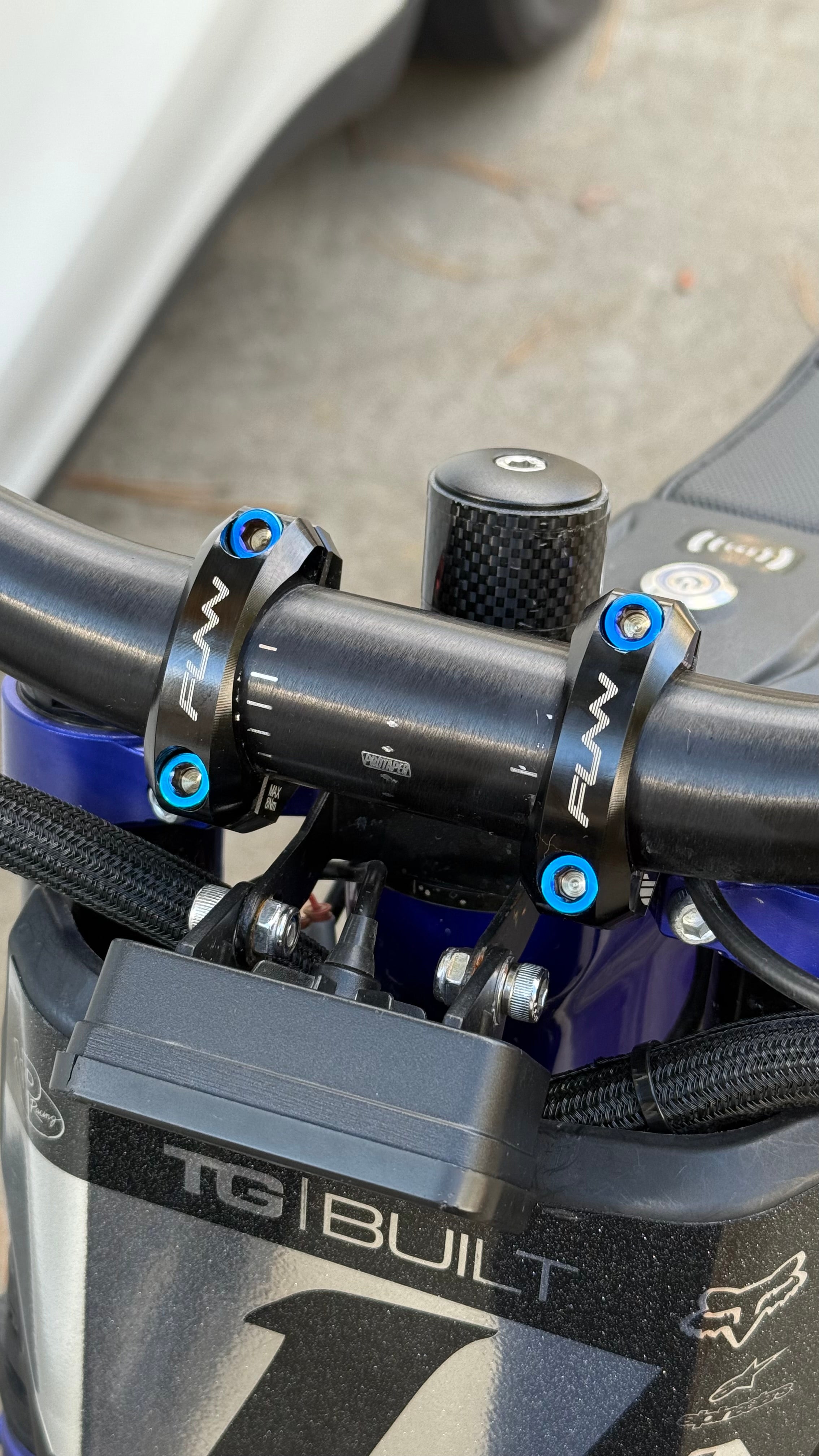 Direct Mount Bolts (4pcs)